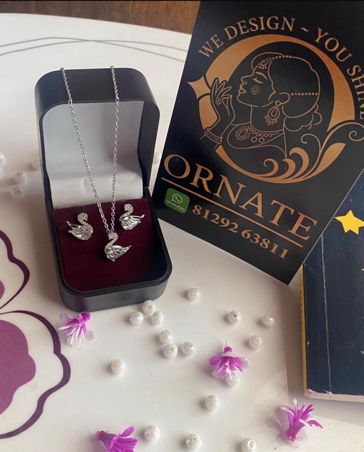 Masakkali Pendant Set
