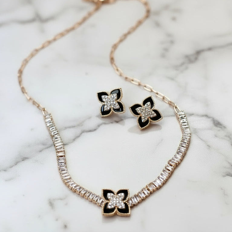 The Black Lily Necklace Set