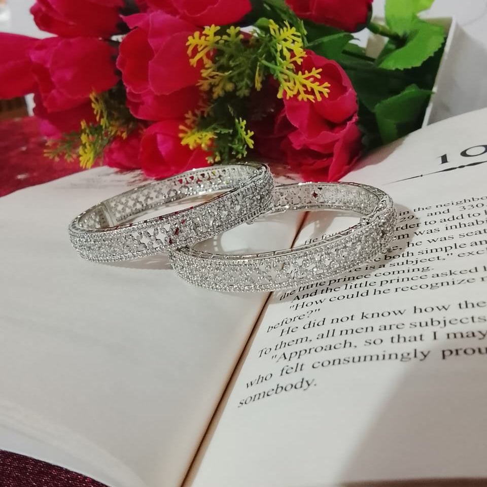 Shimmer Lace AD cuff Bangle