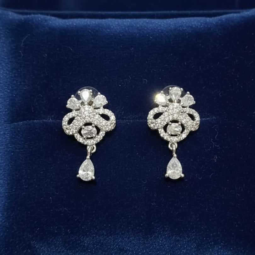 Victoria Drops Earring