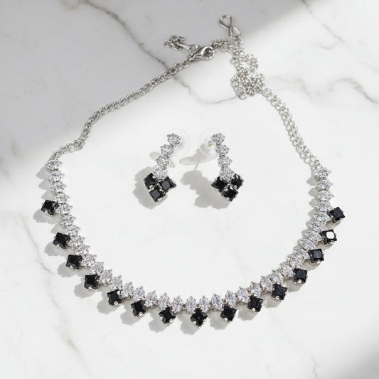 Dazzle Noir Necklace Set