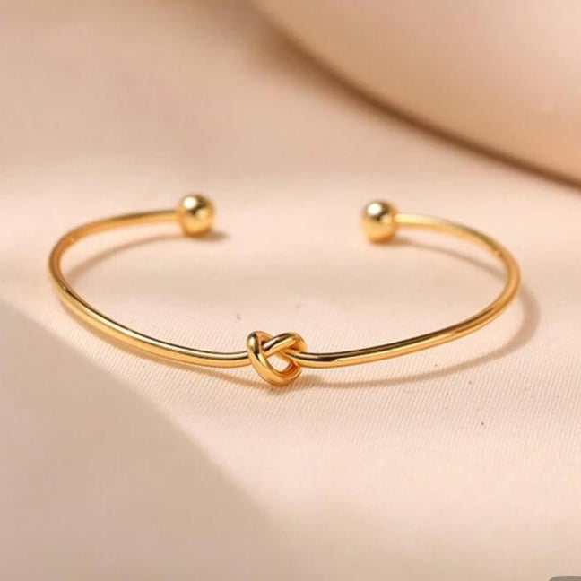 Knotted Hollow Circle Bracelet