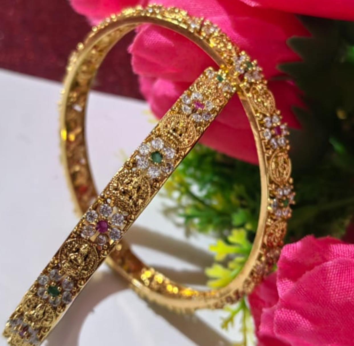 Gemstone Garland Idol Bangle