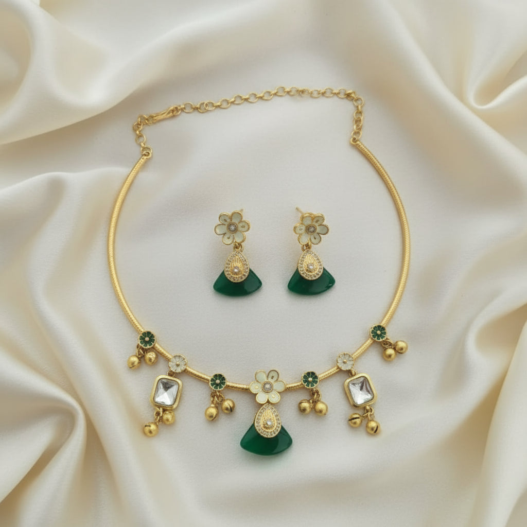 Panna Pushpa Haar( Green Flower Necklace Set)