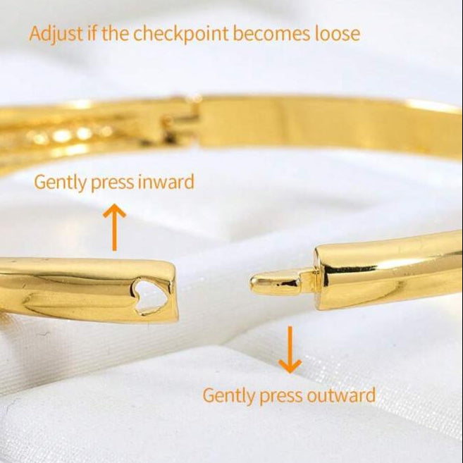 Amira Spark Open Bangle